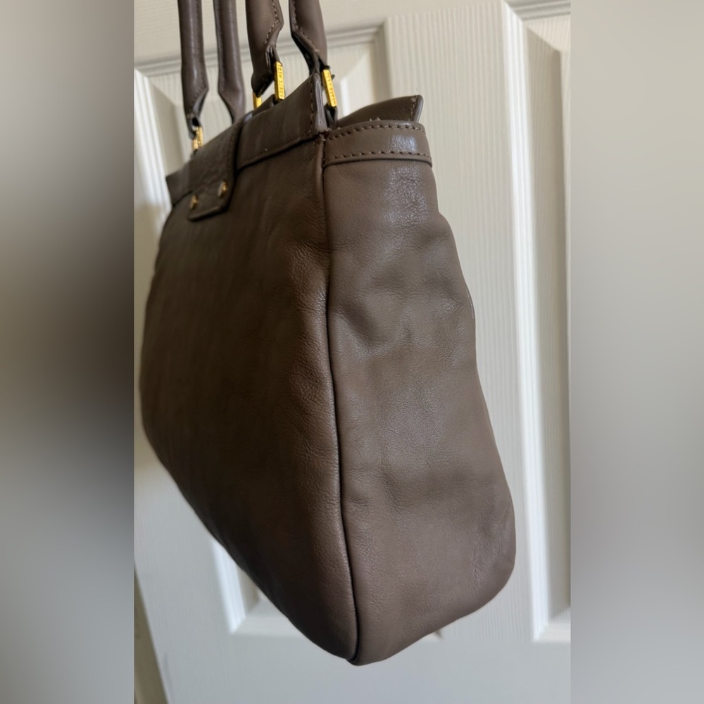 Tory Burch Taupe Leather Satchel with Gold Clasp - Picture 3 of 16